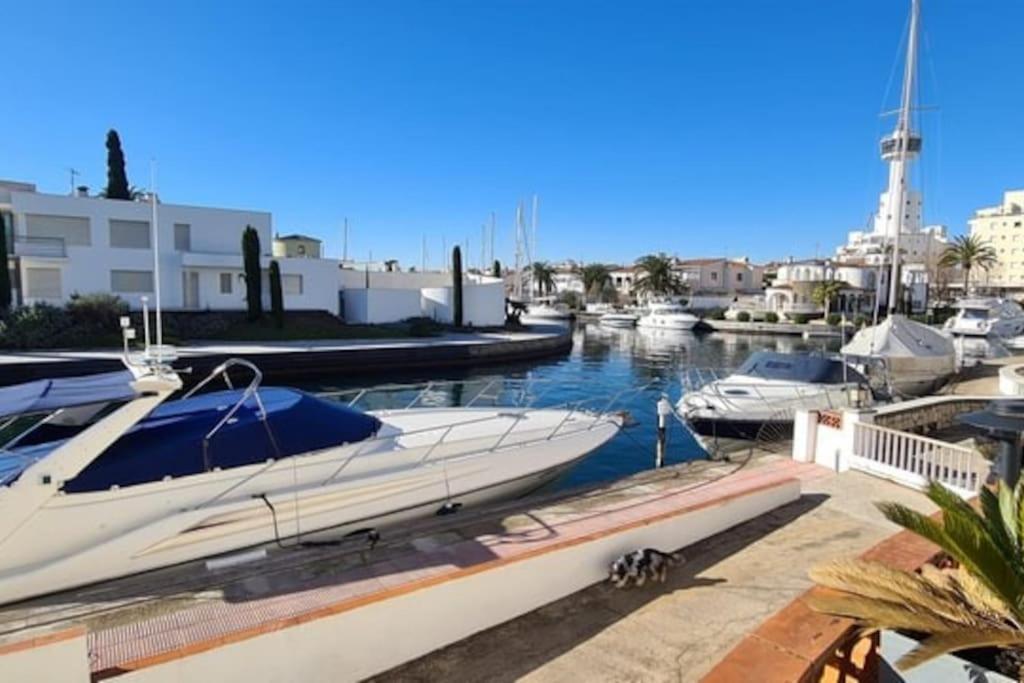 Appartement Terrasse Emplacement N° 1 Empuriabrava Dış mekan fotoğraf